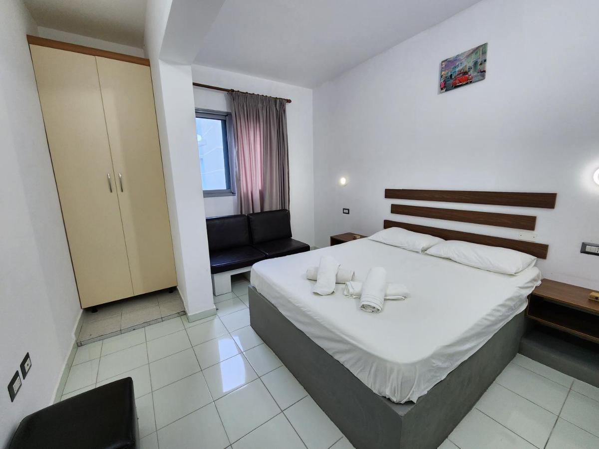 Blue Apartments Vlorë Eksteriør billede