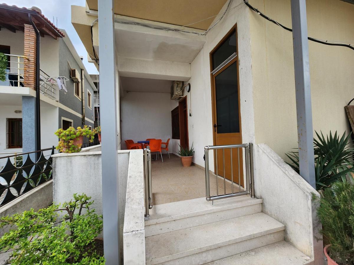 Blue Apartments Vlorë Eksteriør billede